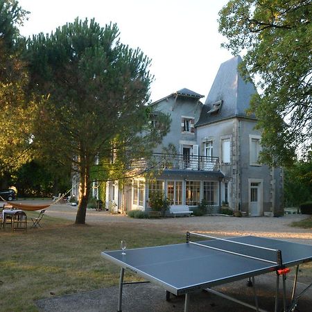 Domaine De Treuillaud Bed & Breakfast Villers-les-Ormes Bagian luar foto