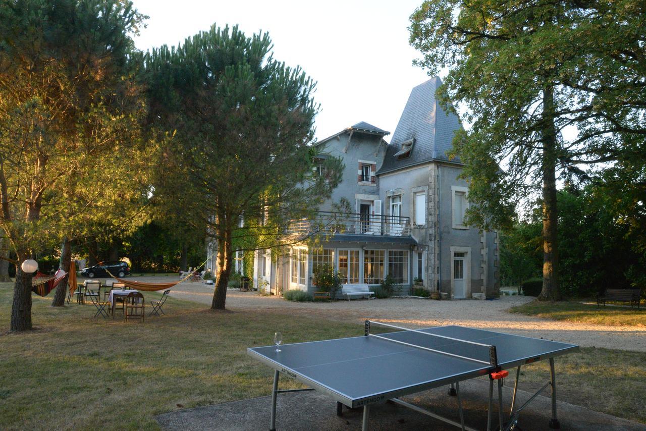 Domaine De Treuillaud Bed & Breakfast Villers-les-Ormes Bagian luar foto