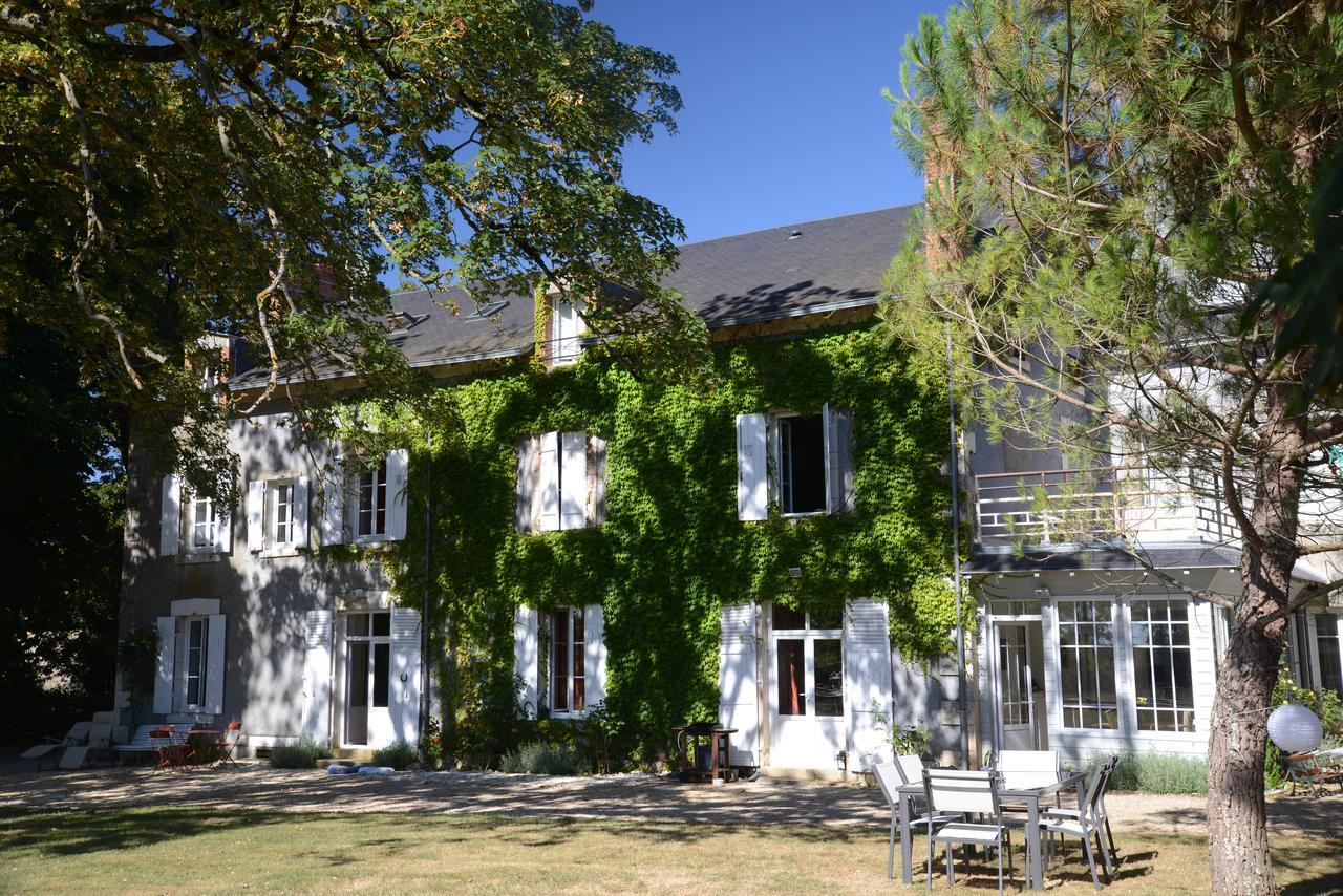 Domaine De Treuillaud Bed & Breakfast Villers-les-Ormes Bagian luar foto