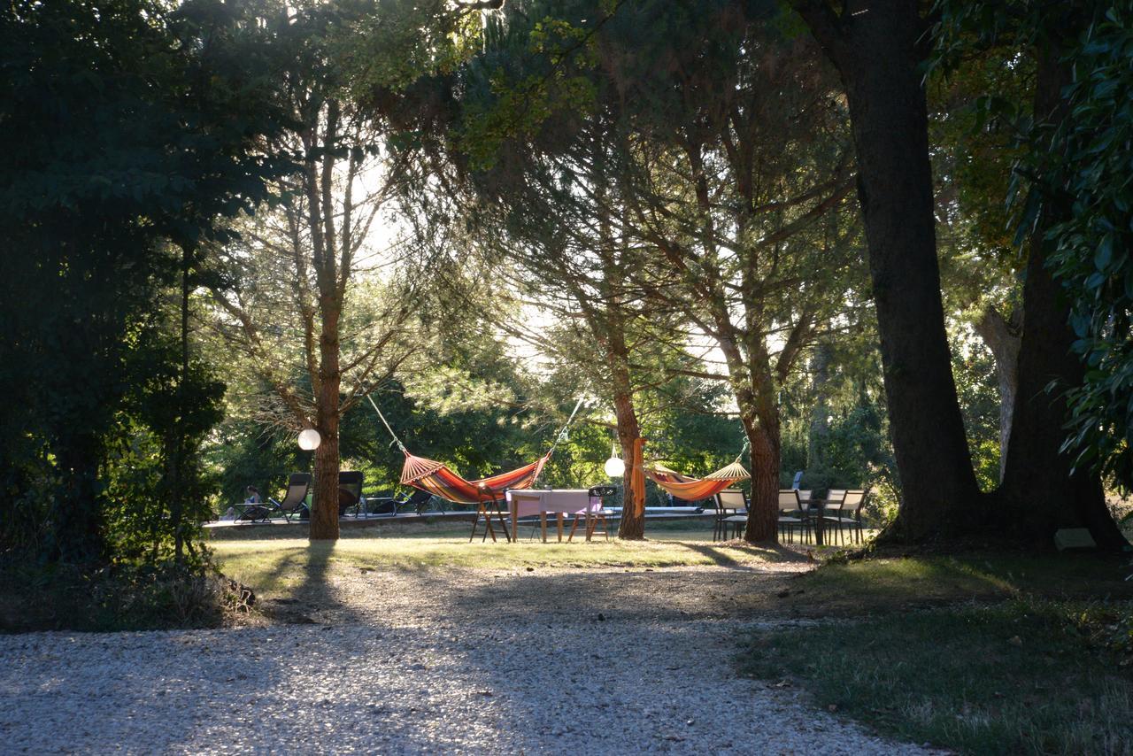 Domaine De Treuillaud Bed & Breakfast Villers-les-Ormes Bagian luar foto